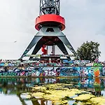 Faralda Crane מלון 5*