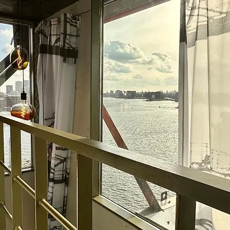 Crane Faralda Hotel Amsterdam