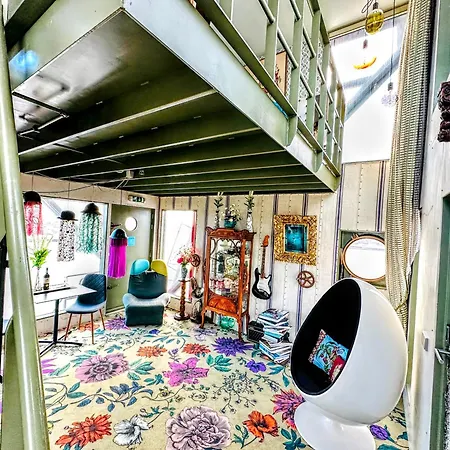 Faralda Crane מלון 5*