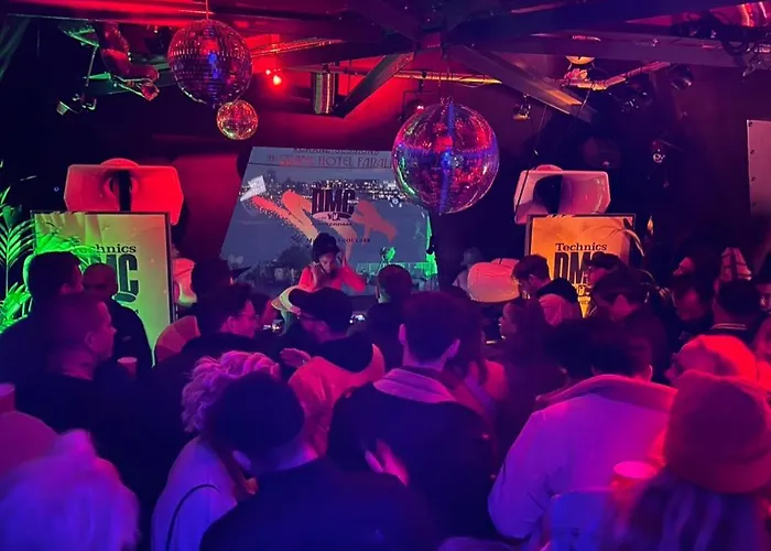 Faralda Crane Hotel 5*