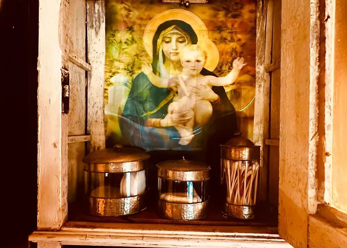 Faralda Crane Hotel 5*