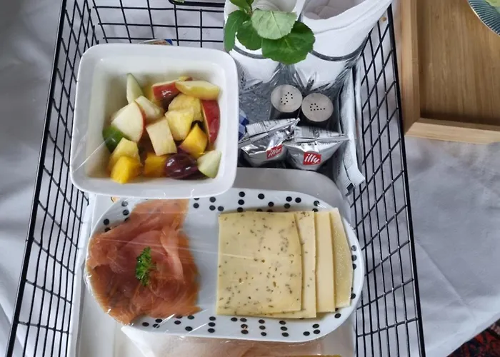 Faralda Crane מלון 5*