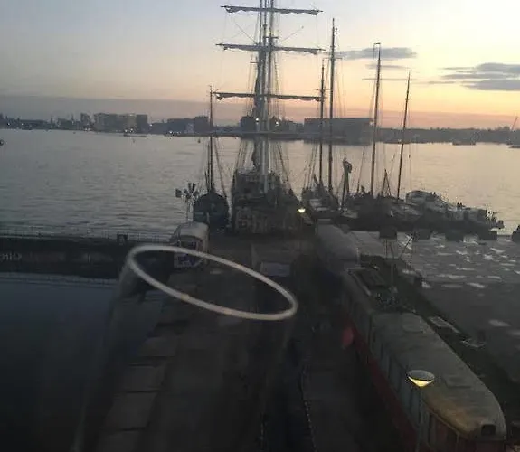 Faralda Crane מלון 5*