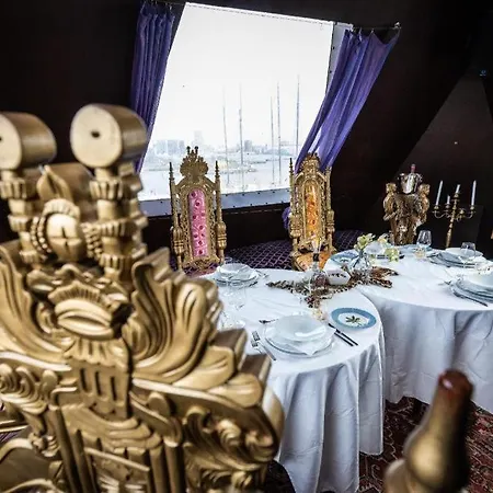 Faralda Crane Hotel Hotel 5*