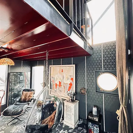 Faralda Crane 5* Amsterdam