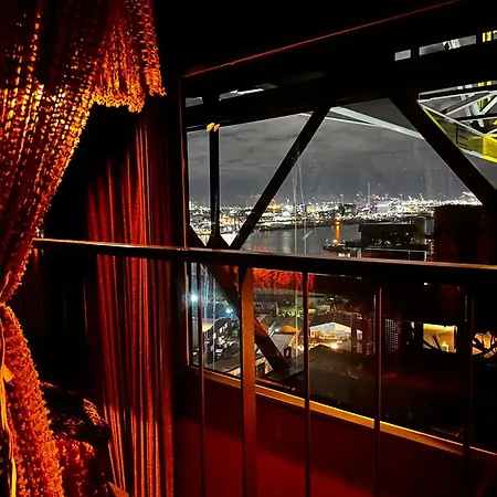 Faralda Crane Hotel 5*