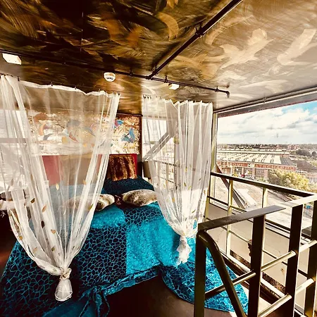 Faralda Crane Hotel 5*