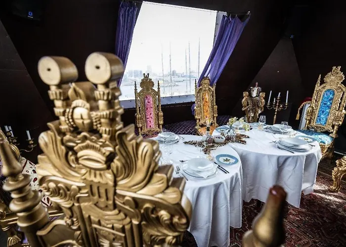 Faralda Crane Hotel 5*